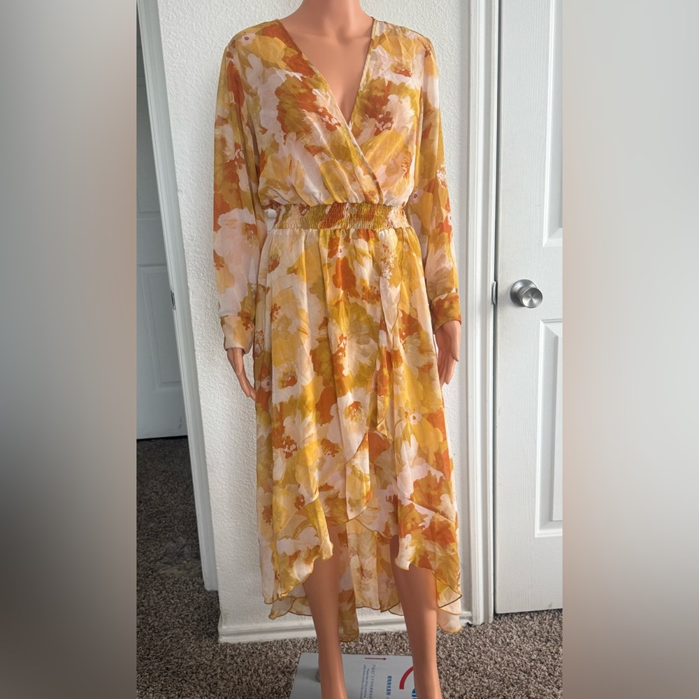 Floral Long Sleeve Dress in Yellow and White - Picture 2 of 10